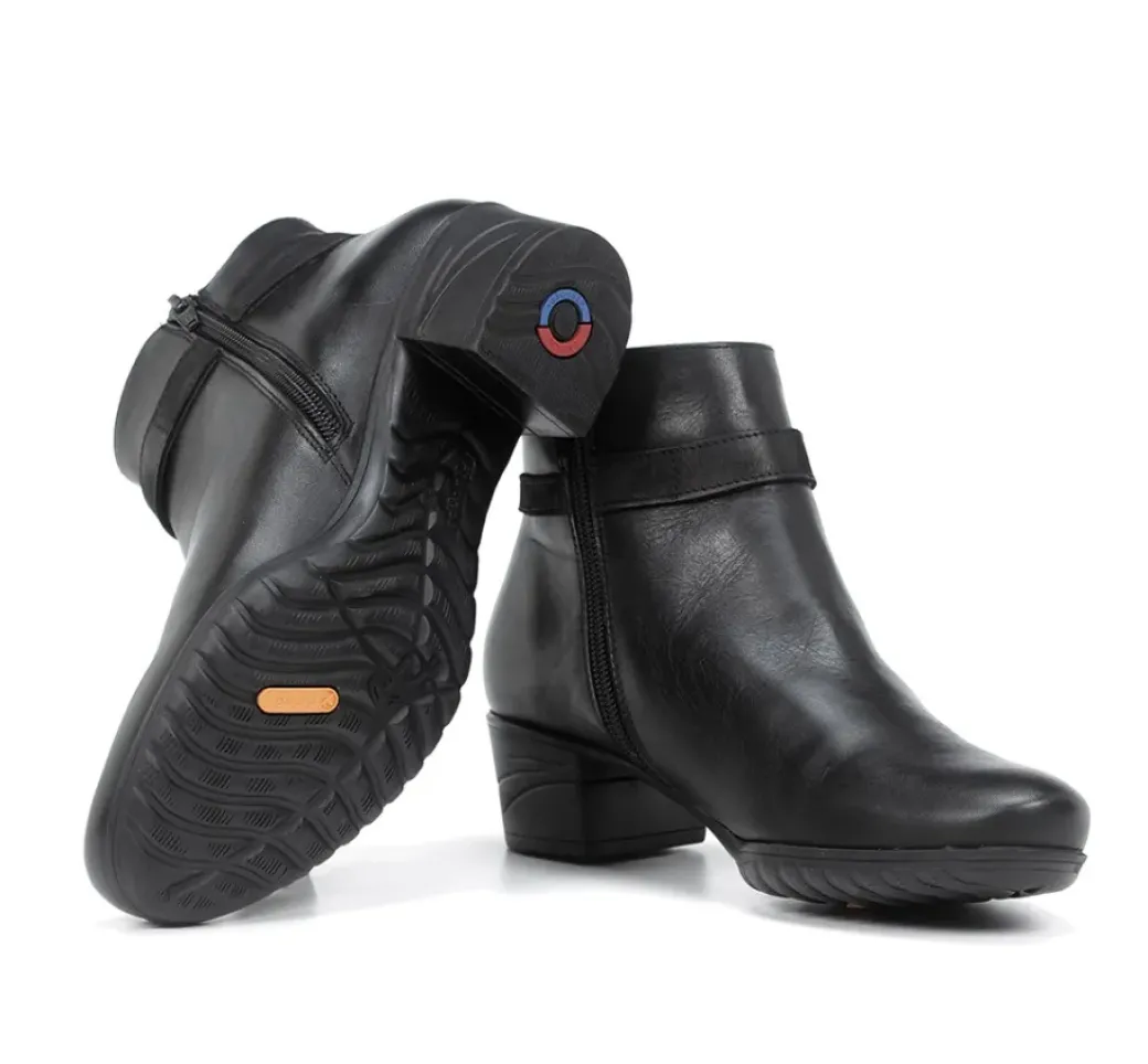 Outlet Fluchos CHARIS F0937 Black Ankle Boot