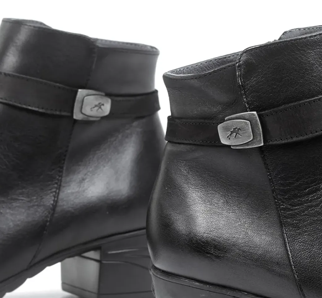 Outlet Fluchos CHARIS F0937 Black Ankle Boot
