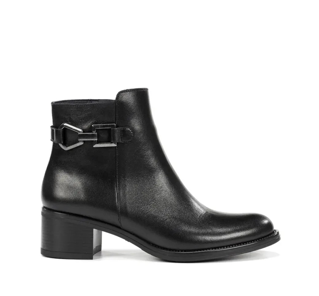 Best Fluchos CHIARA D9347 Black Ankle Boot