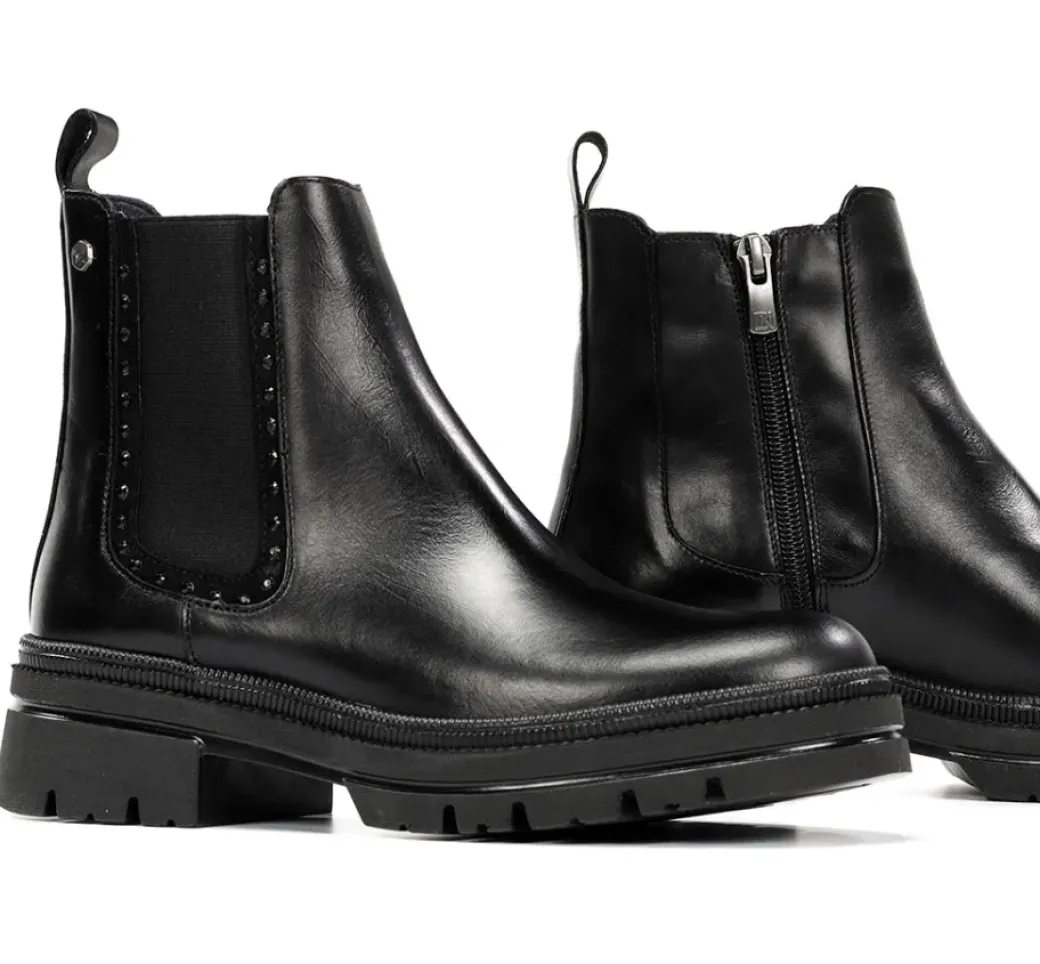 Discount Fluchos COSMO D9391 Black Ankle Boot