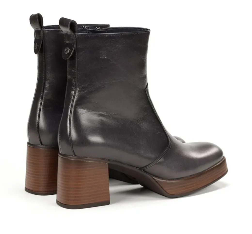 Flash Sale Fluchos CRISTEL D9157 Grey Ankle Boot