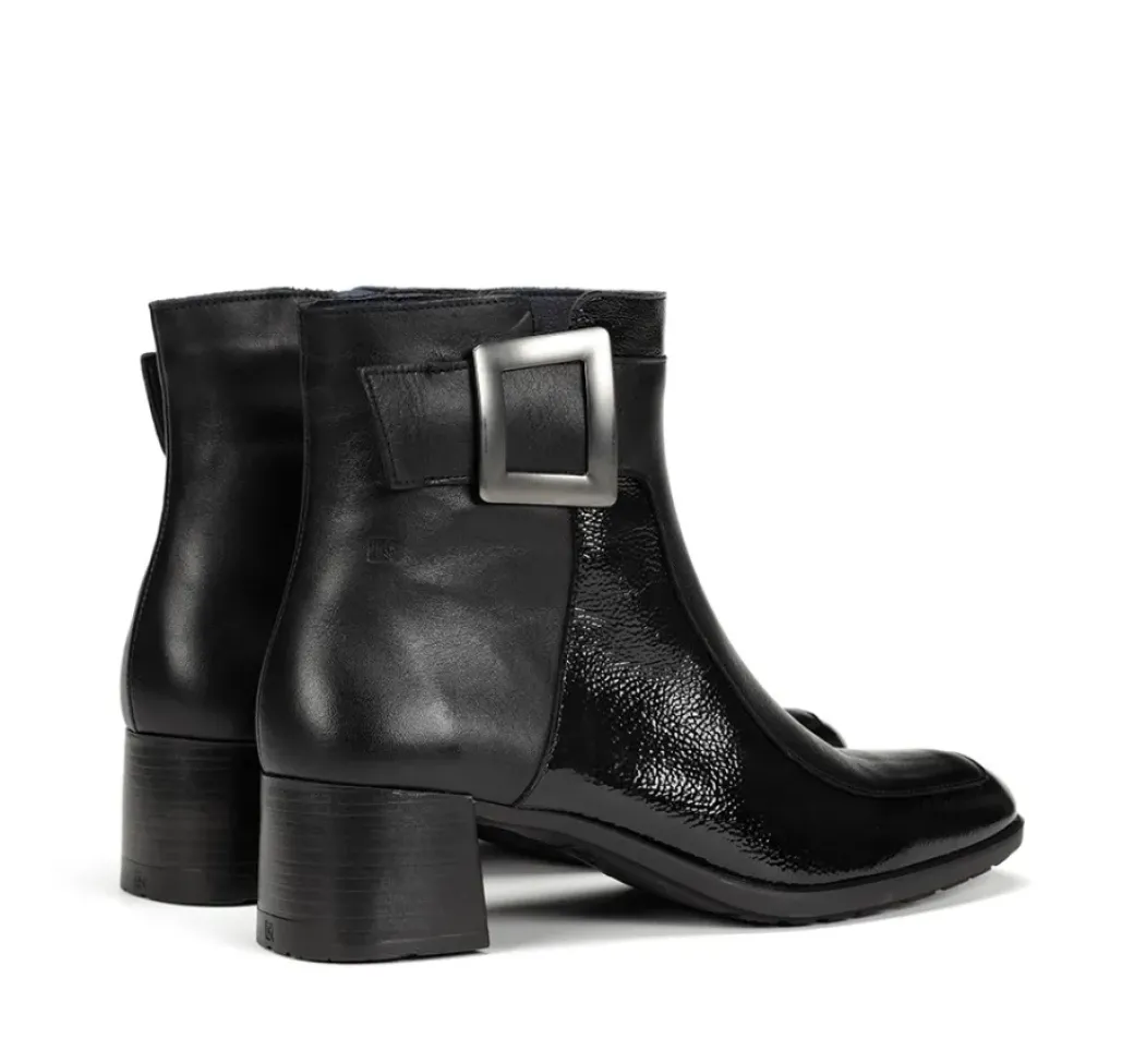 Sale Fluchos IKIA D9199 Black Ankle Boot