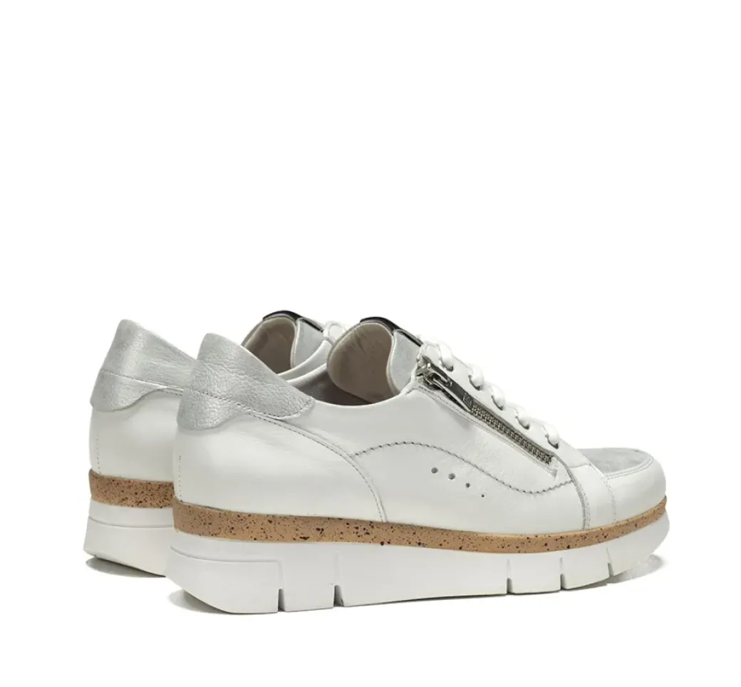 Cheap Fluchos INDIA D9301 White Sneaker