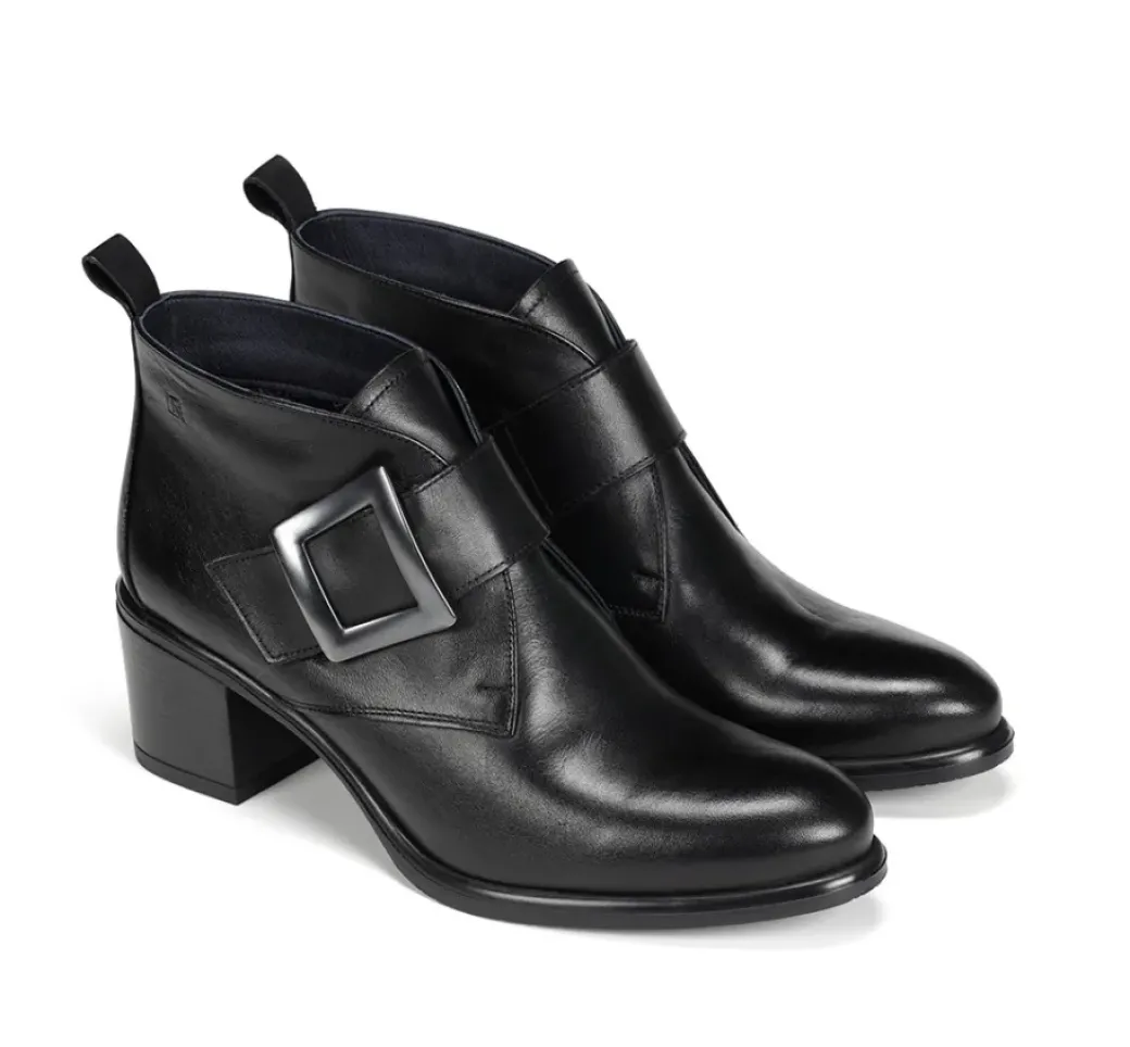 Cheap Fluchos LEXI D9178 Black Ankle Boot