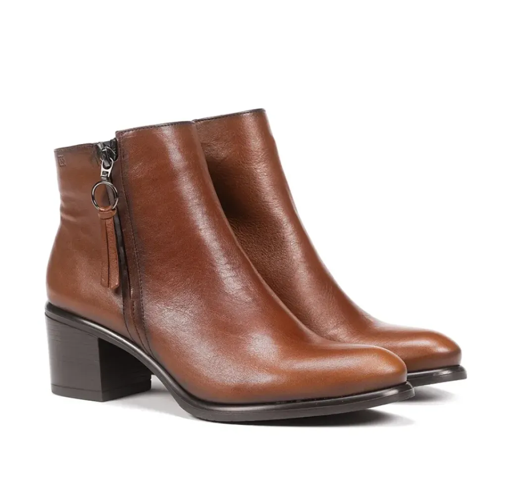 Shop Fluchos LEXI D8606 Brown Ankle Boot
