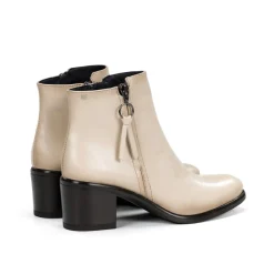 Clearance Fluchos LEXI D8606 White Ankle Boot