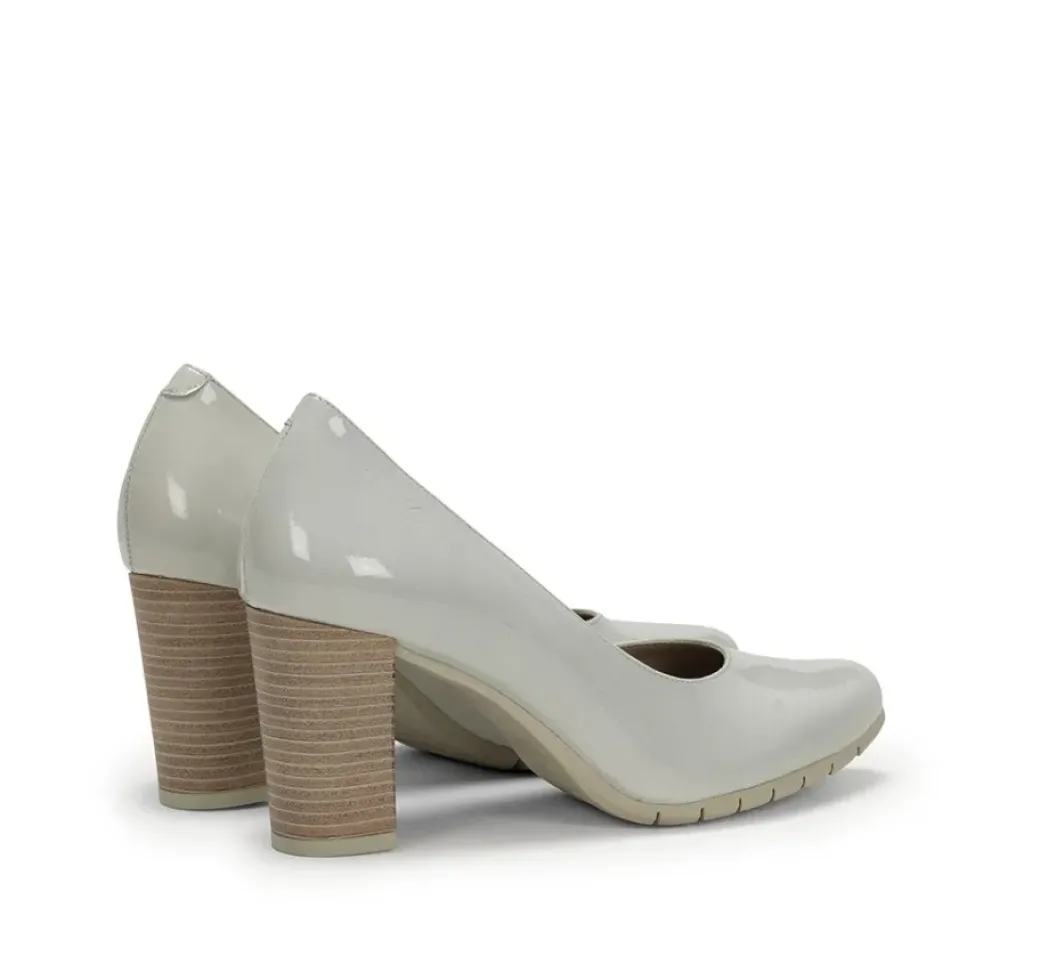 Fashion Fluchos TIAN D8739 White High Heel shoe